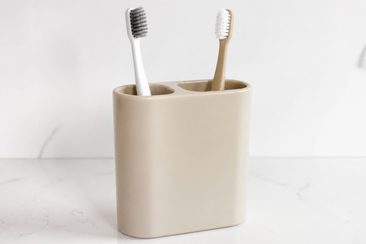 Toothbrush holder